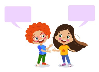 Şirin mutlu oğlanlar ve kızlar sohbet ediyorlar.