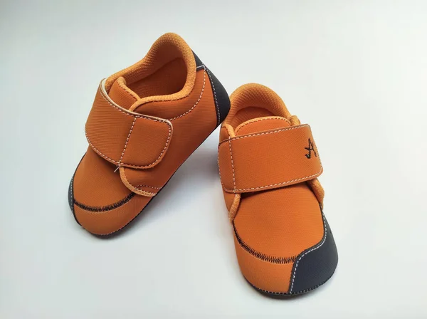 Χαριτωμένο Και Δροσερό Κεντημένο Παπούτσια Μωρό Για Νήπια Καφέ Και — Φωτογραφία Αρχείου