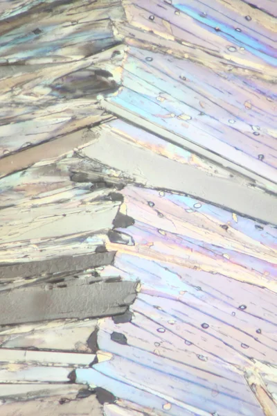 Parasetamol, asetaminofen olarak da bilinen, ateşi ve hafif ağrıları tedavi etmek için kullanılan bir ilaçtır.. 