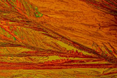 İlaç ve ilaç imalatında kullanılır..