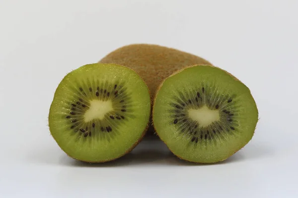 Kiwi Frutas Fundo Branco — Fotografia de Stock