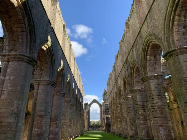 Fountains Abbey Ruins Unesco Heritage Site Ripon North Yorkshire England — Stock Photo, Image