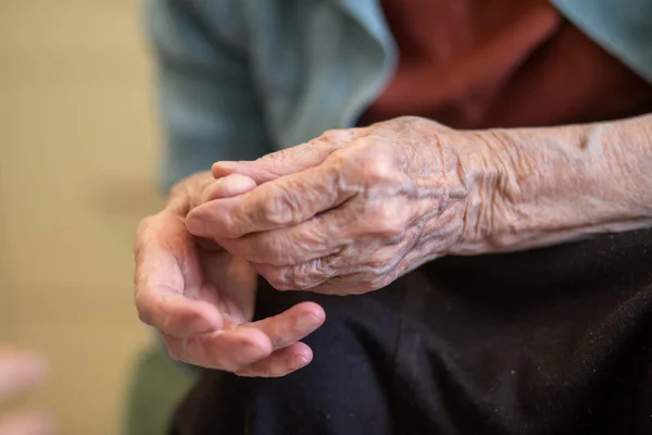 Grandmother Hands Wrinkled Old Hands Pensioner Veins Skin Old Age — Stock Photo, Image
