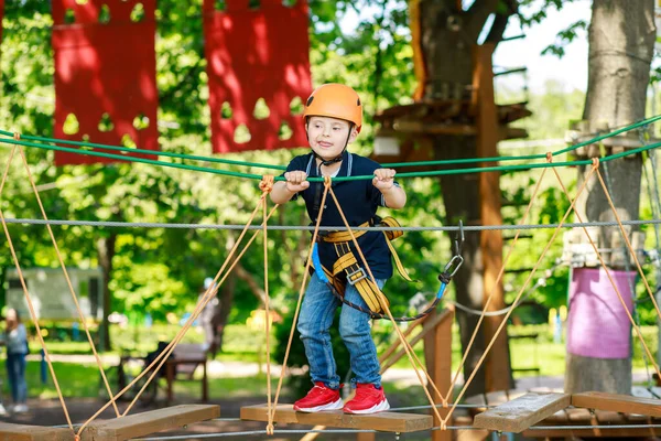 Child Syndrome Goes Sports Obstacle Course Child Helmet Children Playground — Stock Photo, Image