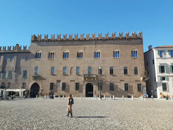 Palazzo Castiglioni Homlokzata Korábbi Nevén Palazzo Bonacolsi Piazza Sordello Mantua — Stock Fotó