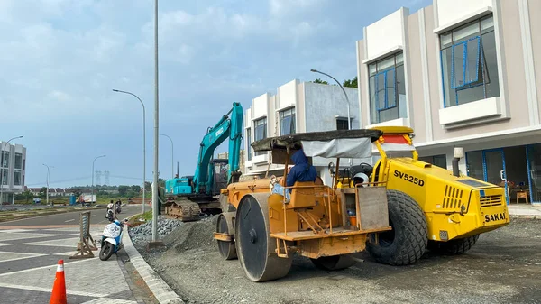 Equipamento Construção Pesado Estacionado Local Trabalho Escavadeiras Rolos Rodoviários — Fotografia de Stock