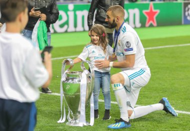 KYIV, UKRAINE 26 Mayıs 2018: Fransız profesyonel futbolcu Karim Benzema Liverpool ile Real Madrid arasında Olimpiyskiy Ulusal Spor Kompleksi 'nde oynanan final karşılaşmasında