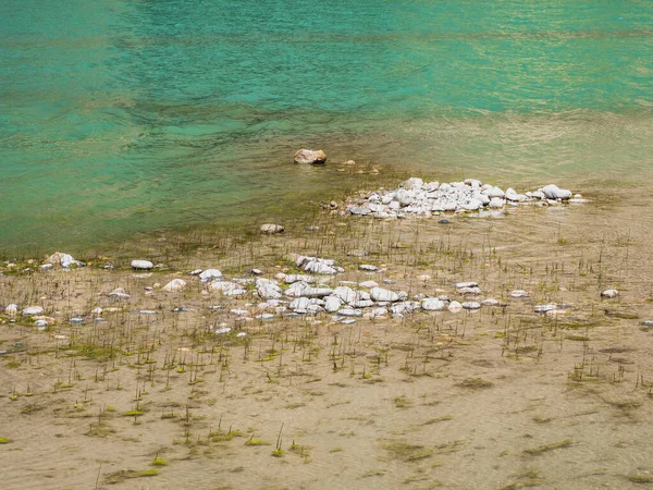 Réservoir Lors Une Sécheresse Haut Fond Rocheux Tas Roches Sur — Photo