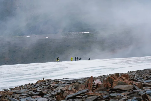 Foco Suave Difícil Ascenso Extremo Cima Montaña Estilo Vida Senderismo — Foto de Stock