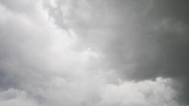 Küresel ısınma Fırtına. Zaman atlamalı perde bulutları. Gök gürültüsü