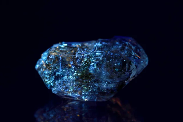 Rare variety of diamond quartz with hydrocarbon inclusions (Petroleum quartz / Enhydro or EnPetro Quartz) show fluorescence glowing under UV light
