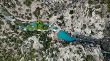 Hindi kanyonları. Denizli Acpayam Kanyonu. Ziyaret etmek ve görmek için berrak suları olan bir yer..