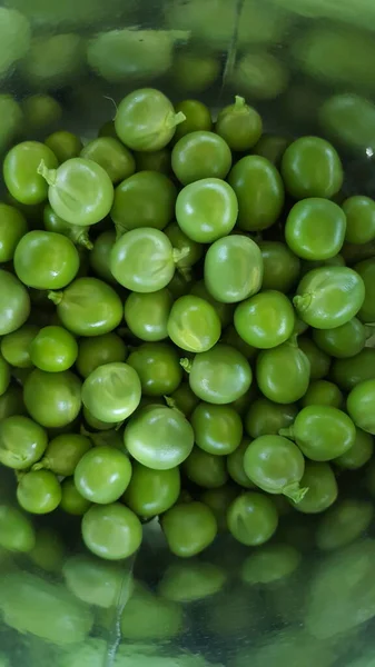 Piselli Verdi Sfondo Bianco — Foto Stock
