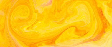 Soyut moda altın turuncu zemin. Sarı ve turuncu boya karışımı arka plan. Akışkan sanat