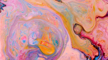 Akışkan sanat. Yaratıcı soyut el boyaması arka plan. Sıvı bir yüzeyde çok renkli şekiller. Bir web tasarımcısı için yaratıcı arkaplan