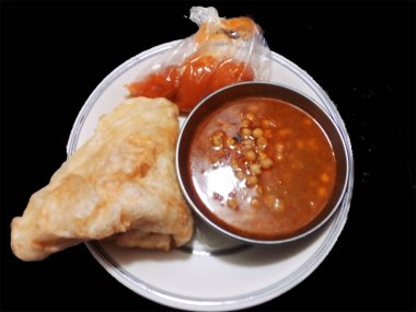 HALWA POORI PAKISTAN Gıda BREAKFAST