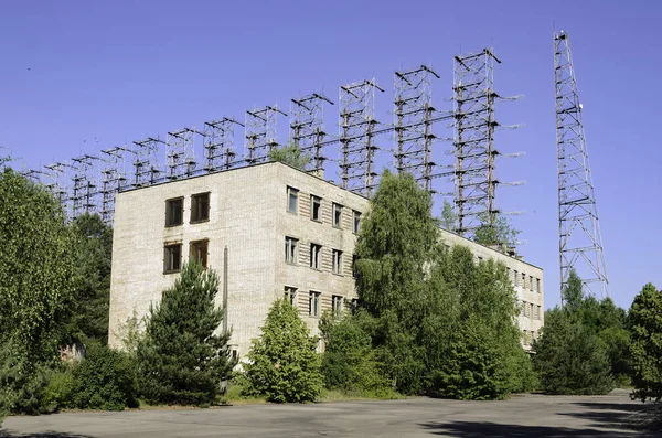 位于乌克兰切尔诺贝利禁区内Prypiat的一座左楼的详细情况 高质量的照片 — 图库照片