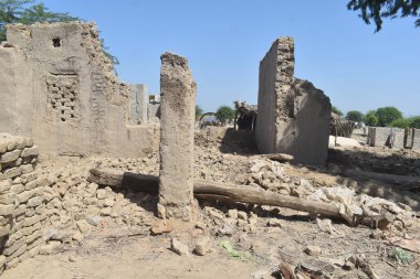 Pakistan 'daki sel felaketi ve farklı STK' lar tarafından başlatılan yardım çalışmaları