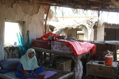 Sel, toprağı, altyapıyı ve haneleri harap ediyor ve acilen işi kolaylaştırmak gerekiyor. 