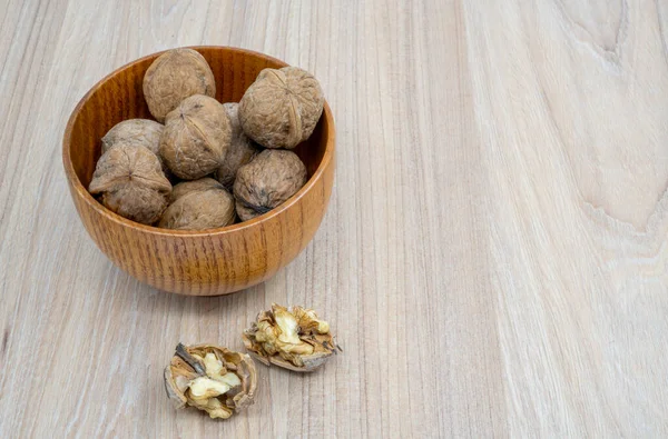 Hazelnuts Walnuts Bowl Few Cracked Next Table — Stock Photo, Image