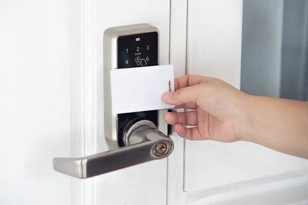 Closeup People Using Contactless Card Scan Door Locker Security System — Stock Photo, Image
