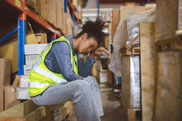 Tired Stress Woman Worker Labor Working Warehouse Cargo Inventory Industry — ストック写真