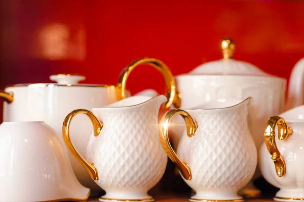 Luxury Ceramic Glassware Milk Pouring Cup Mug Coffee Table — Stok fotoğraf
