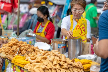 Tayland 'da Yaowarat' ta veya Bangkok 'ta Vejetaryen Festivali (J Festivali). 1 Ekim 2022. Bangkok, Tayland.