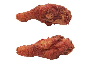 Kızarmış Tavuk Pirzolası Tarifi kırpma yolu ile beyaz arkaplanda izole edildi