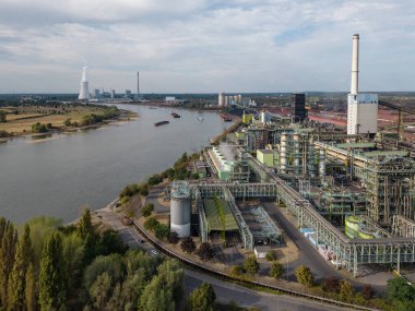 2003 yılından beri ThyssenKrupp tarafından işletilen Duisburg 'daki Schwelgern kokain fabrikası, dünyanın en büyük türlerinden biridir. Yılda 2.5 milyon ton kokain üretiyor. Toplam inşaat maliyetleri yaklaşıyordu. 800 milyon euro..