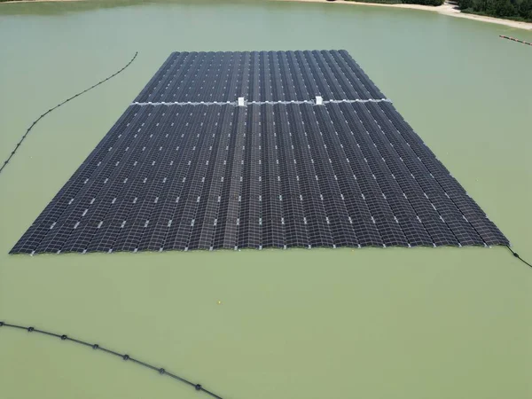 Largest Floating Solar Panel Farm Germany 800 Solar Panels Combined — Stock Photo, Image