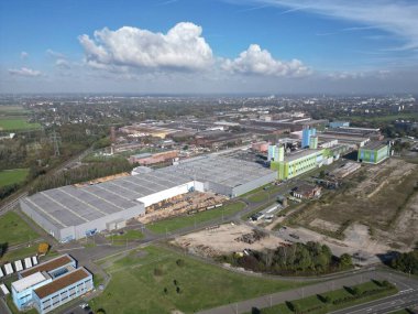 Merkezi Krefeld, Almanya 'da bulunan Outokumpu Nirosta GmbH (eski adıyla ThyssenKrupp Nirosta) paslanmaz çelik ürünleri üretir. Nirosta 2012 yılından beri Fin Outokumpu grubunun bir parçasıdır..