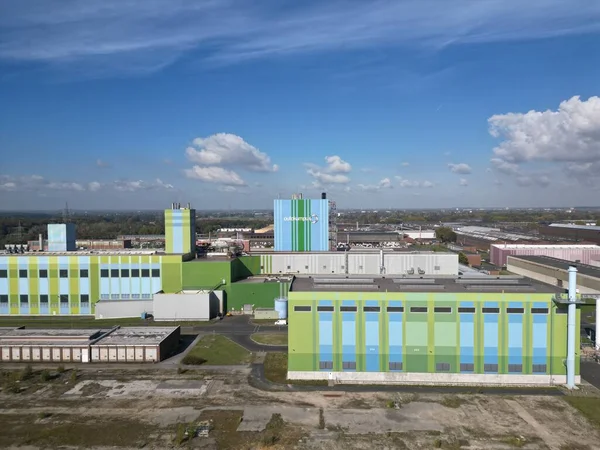 Merkezi Krefeld, Almanya 'da bulunan Outokumpu Nirosta GmbH (eski adıyla ThyssenKrupp Nirosta) paslanmaz çelik ürünleri üretir. Nirosta 2012 yılından beri Fin Outokumpu grubunun bir parçasıdır..
