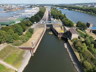 Ruhr nehrinde yeni bir kilit inşaatı, Kuzey Ren-Vestfalya
