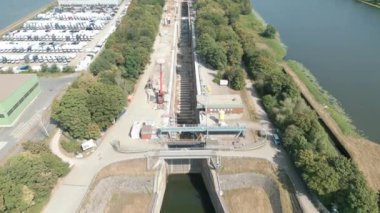 Ruhr nehrinde yeni bir kilit inşaatı, Kuzey Ren-Vestfalya