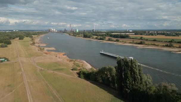 Баржі Річці Рейн Північному Рейні Вестфалії Транспортують Товари — стокове відео