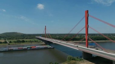 Ren Nehri üzerindeki otoyol köprüsü, Kuzey Ren-Vestfalya