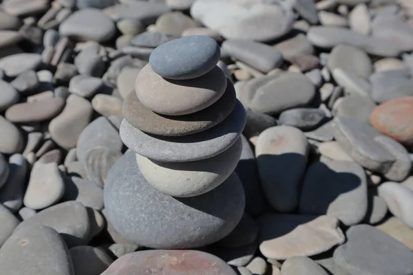 Las Piedras Playa Del Mar Son Forma Tobogán — Foto de Stock