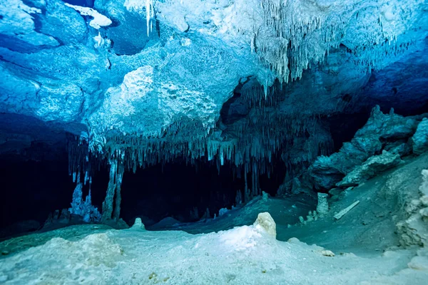 Meksika mağara dalışı 2022 merkezlerinde