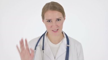 Beyaz Arkaplanda İnternetten Kadın Doktor Konuşuyor 