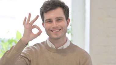 Tamam 'ı Parmak ile İmzala' nın Portresi