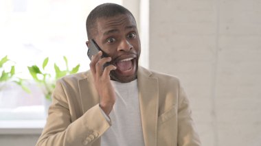 Zekice Konuşan Afrikalı Adamın Portresi