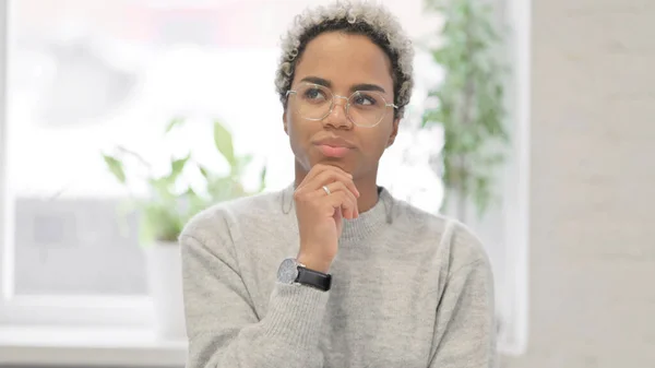 Portrait of Pensive African Woman Thinking — Stock Photo, Image