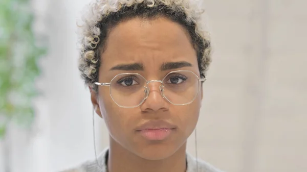 Face Close Up of African Woman Shaking Head as No Sign — Foto de Stock