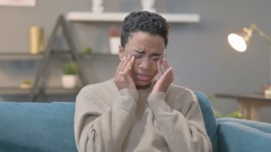 Ağlayan Üzgün Afrikalı Kadın Portresi