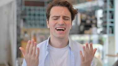 Kaybolan Yaratıcı Adam 'ın Hayal Kırıklığı Portresi 