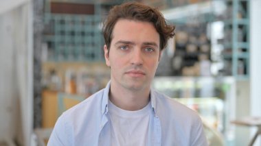 Yaratıcı Adam 'ın portresi Endişeli, Üzgün 