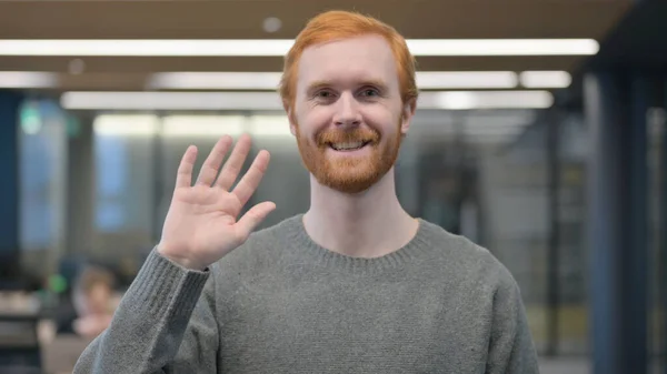 Portrait of Young Man Waving, Welcoming — Stock Photo, Image