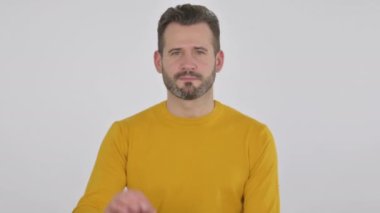 Orta yaşlı adamın portresi Tamam İşareti Parmak ile gösteriliyor