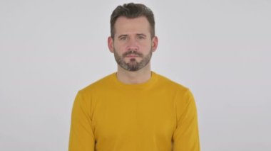 Ciddi Orta Çağ Adamı 'nın Portresi Kameraya Bakıyor 